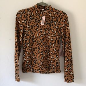 NEW! Forever 21 Cheetah print top